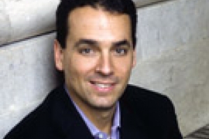Best-selling author Daniel Pink to speak at UNC Charlotte Feb. 1